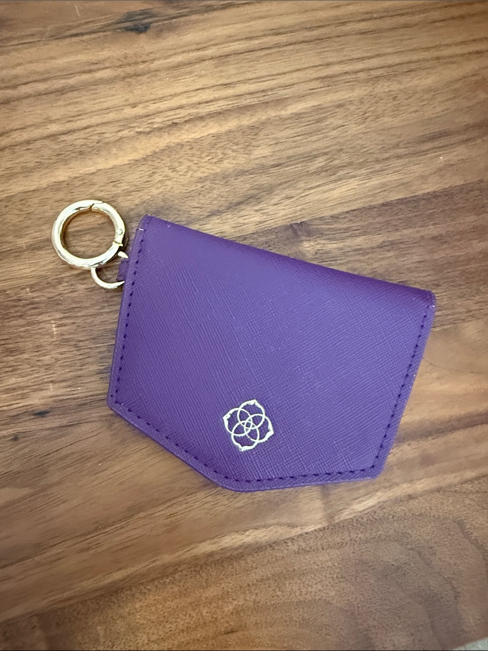 Kendra Scott Violet Card Holder Keyring with Gold Emblem